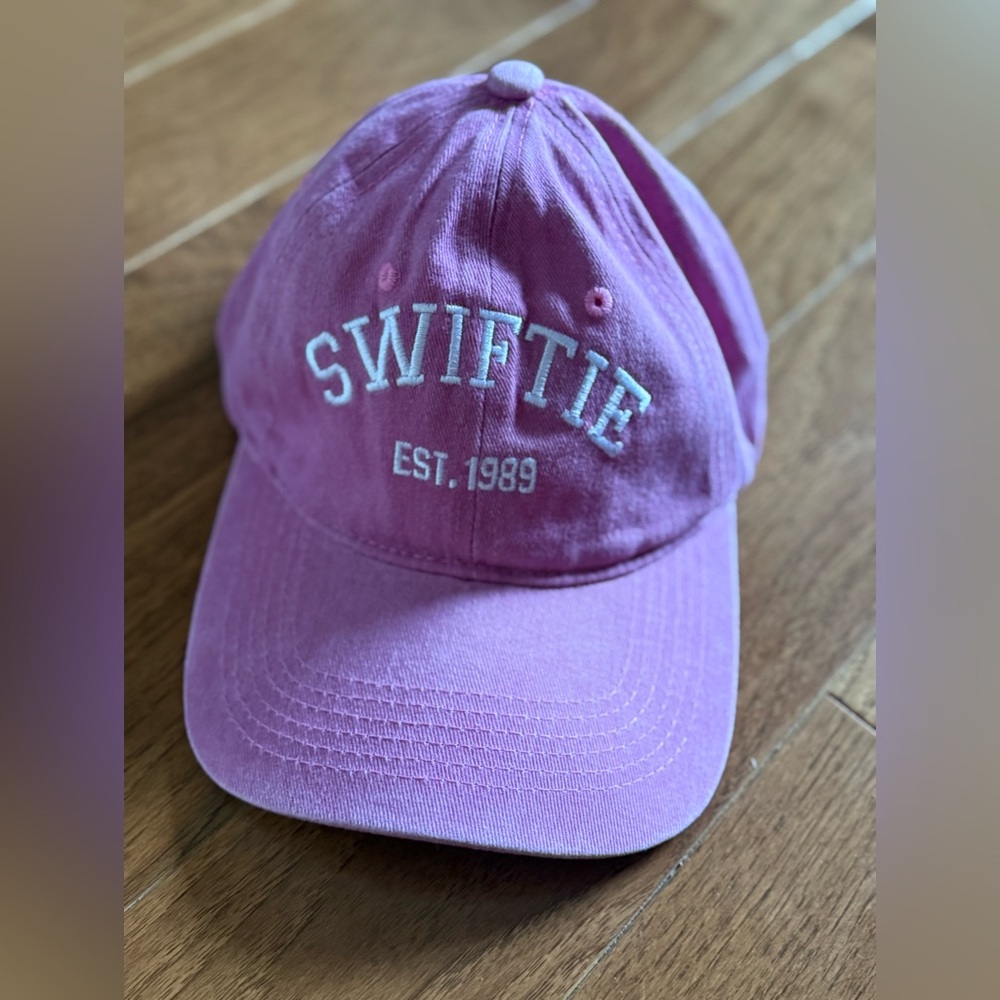 NEW PINK RETRO TAYLOR SWIFT SWIFTIE 1989 EMBROIDERED HAT CAP ERAS TOUR